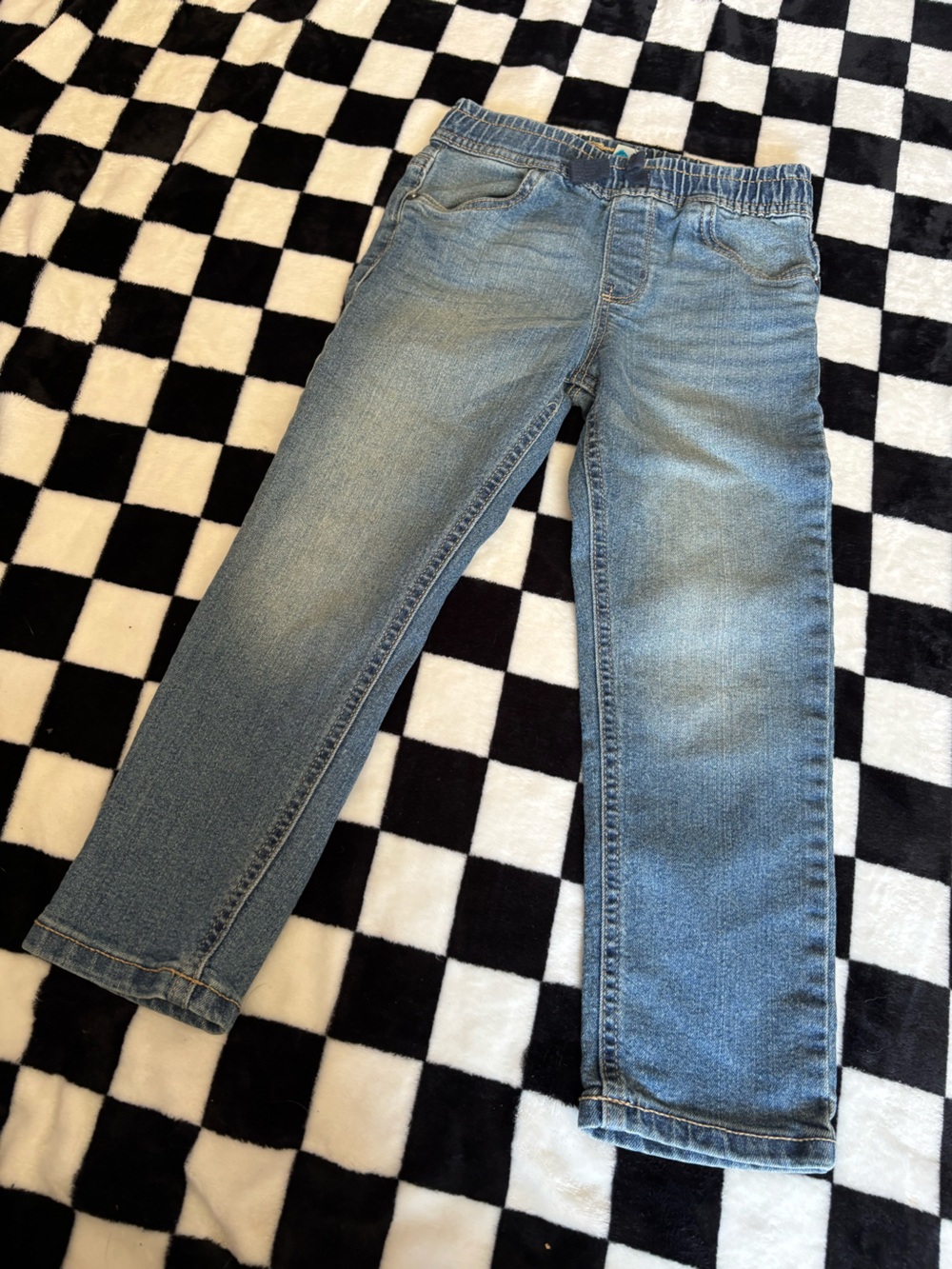 5T Oshkosh jogger jeans